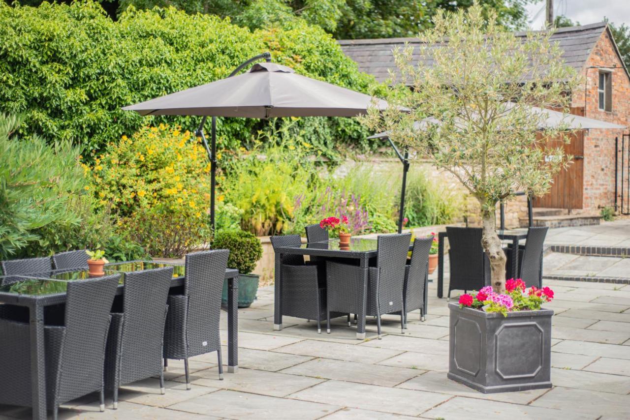 The George & Dragon Country Inn Seaton  Esterno foto